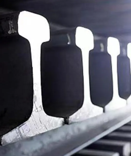 السكك الفولاذية المدرفلة على الساخن